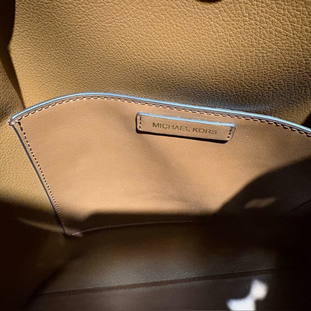 Michael Kors brown leather tote bag - Picture 2 of 11